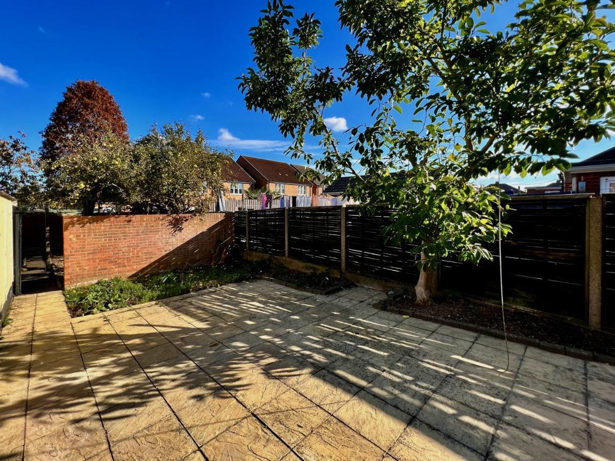 Curzon House One - Great For Contractors Or Family Holidays Cleethorpes Exteriör bild